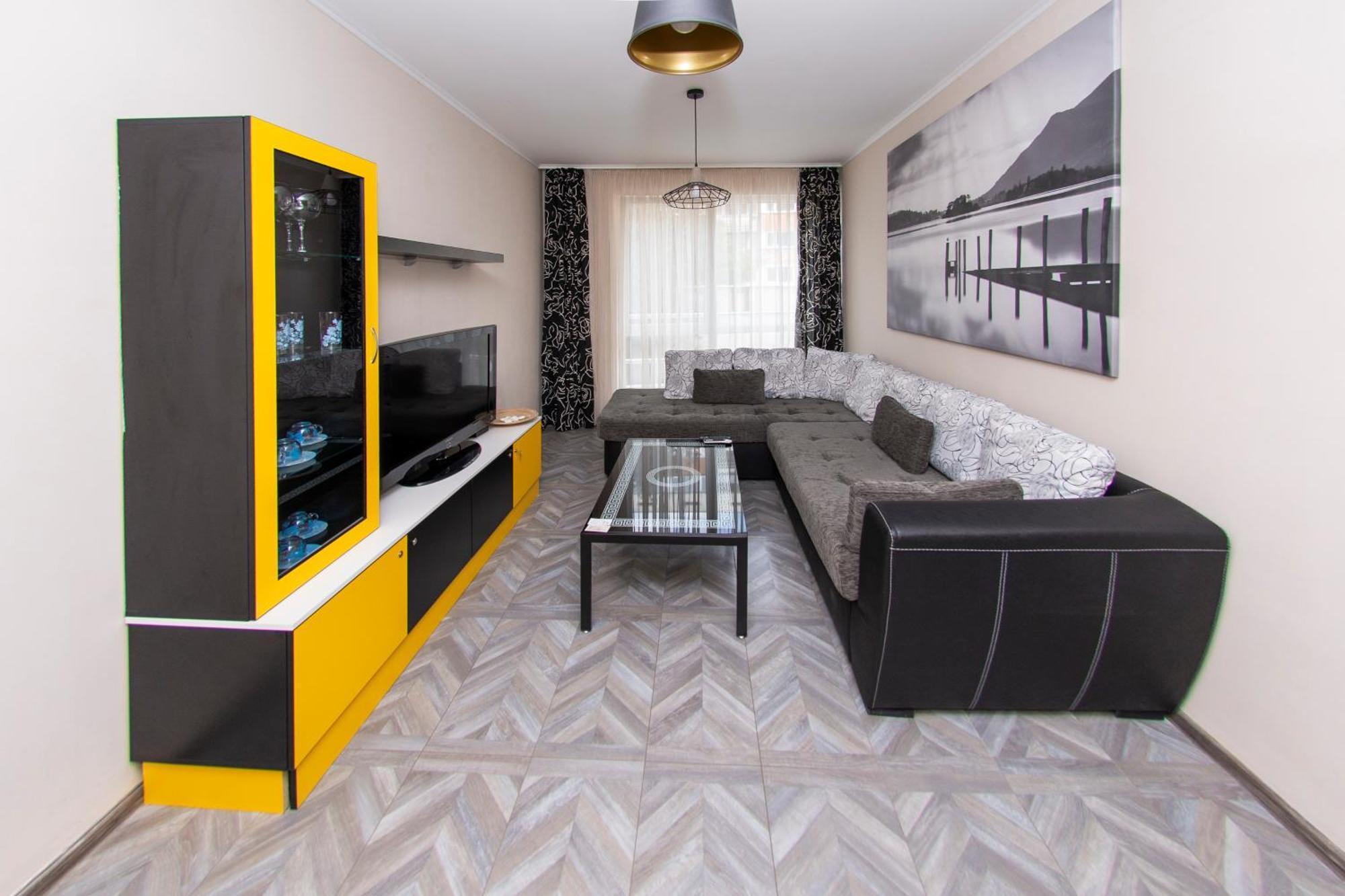 The Yellow Appartment Sofia Extérieur photo